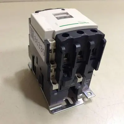 USED SCHNEIDER ELECTRIC LC1D65