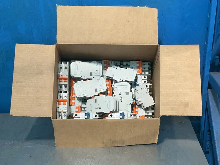 Used ALLENBRADLEY _UNKNOWN_ Circuit Breakers Ohio US | HGR 24 #1263421