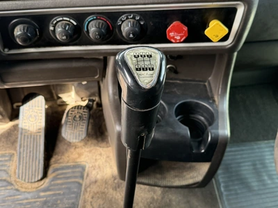 Used 2012 KENWORTH T800 TRUCK TRACTOR Conventional trucks Michigan US | Miedema Asset Management Group #1709417