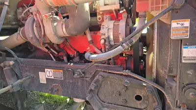 USED 2015 PETERBILT 579