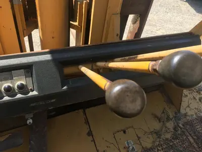USED CATERPILLAR V300