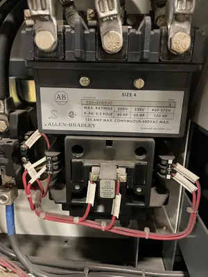 Allen-Bradley Centerline 2100 7 Section MCC Motor Control Center 800/300A 600V