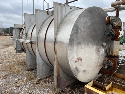 Gaston County 304 stainless steel autoclave. 6′ diameter X 7′ long.