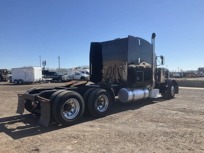 USED 2000 PETERBILT 379