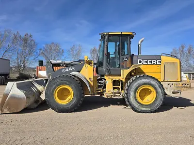 USED 2010 JOHN DEERE 644K