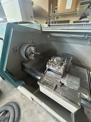2007 Clausing CV2040CNCF