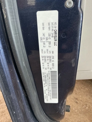 USED 2009 CHRYSLER TOWN AND COUNTRY