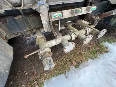 Used 2000 INTERNATIONAL 4900 DT466E Fuel & Lube Trucks Pennsylvania US | Proxy Equipment #1385352