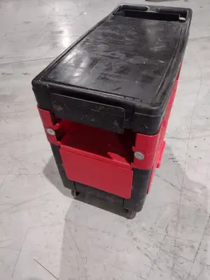 USED RUBBERMAID TRADES CART