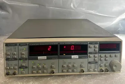 STANFORD RESEARCH INSTRUMENTS SR830 DSP LOCK-IN AMPLIFIER