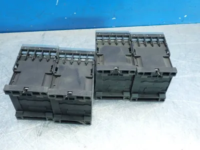 USED SIEMENS 3RH21221AK60