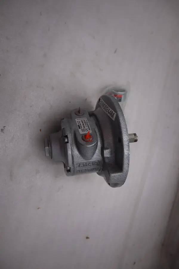 Used _UNKNOWN_ _UNKNOWN_ Hydraulic and Pneumatic Motors Pennsylvania US | Global Equipment International, LLC #1428789