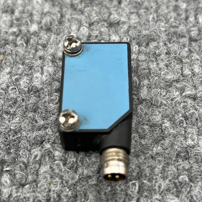 Used SICK WL100-P4420 Photoelectric Sensors California US | Davliegogo LLC #1705567