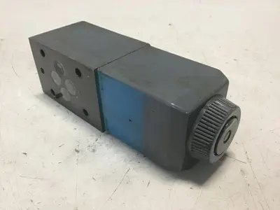 USED VICKERS DG4V-3-22A-M-U-HL7-60
