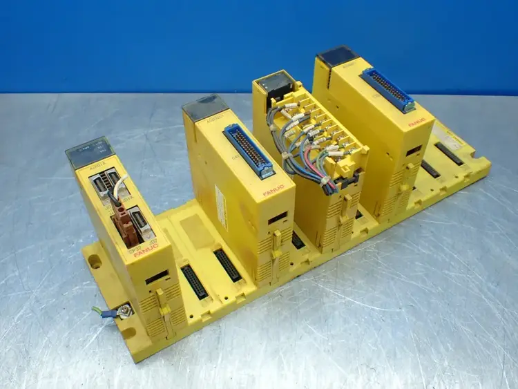 Used FANUC A03B0807C001 PLC Chassis Ohio US | HGR 24 #911382