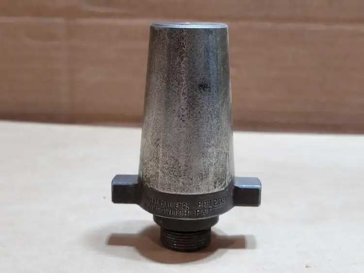 Used UNIVERSAL ENGINEERING 801209 Tooling & Accessories (Other) British Columbia CA | Lenmark #834954