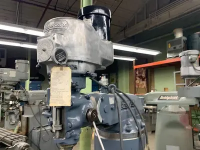 1011-470 Bridgeport 1-1/2 HP Vertical Ram Type Turret Milling Machine, Model BR2J