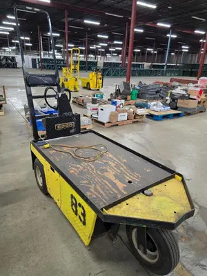 24 VOLT EZ-GO MODEL XI-640 TEXTRON CHASER/TUGGER CART #83: YOBRO #24632