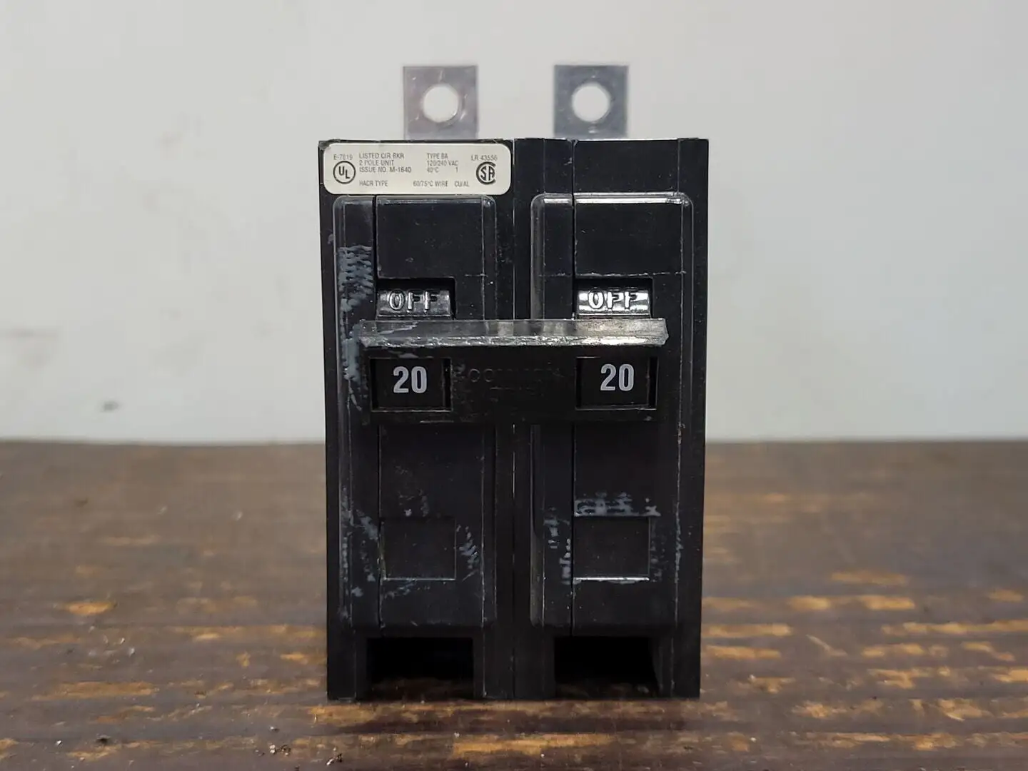 USED CUTLER-HAMMER BA220