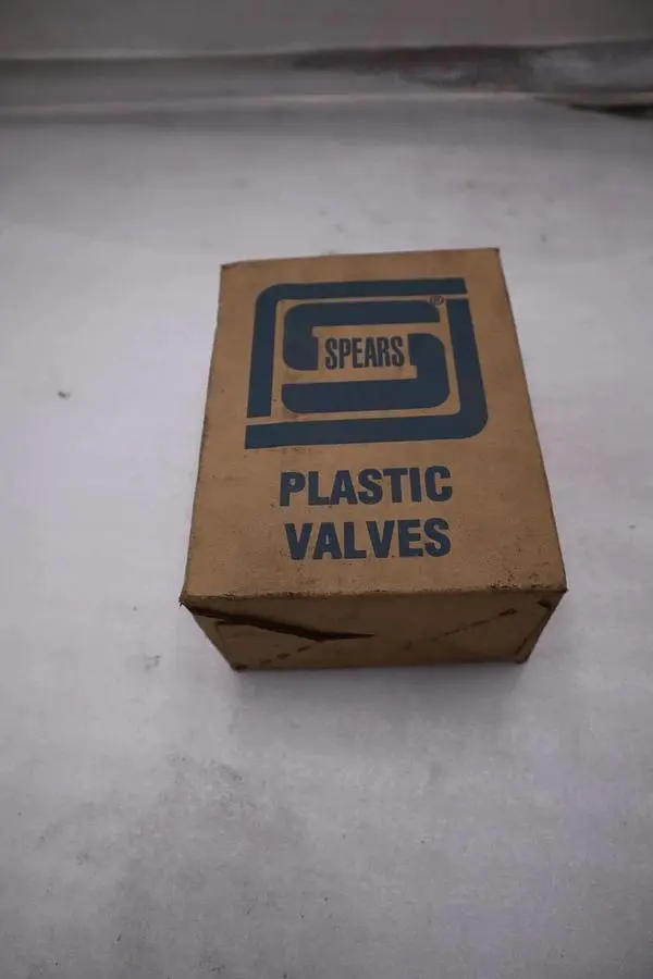 NEW OPEN BOX Spears 1829-012 1-1/4 PVC  Union Ball Valve STK CC120