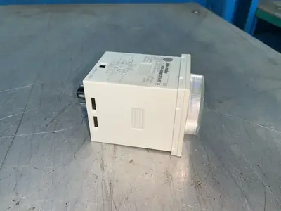 Used ALLEN BRADLEY 700HRM12TA17 Relays & Switches Ohio US | HGR 24 #1325996