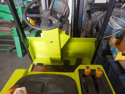 USED CLARK 1,5 TON