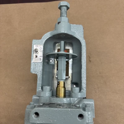 New | in-Stock Nippon Daiya Valve HNT14N-08 Valves/Fittings Indiana US | J&J Industrial Supply #1324557