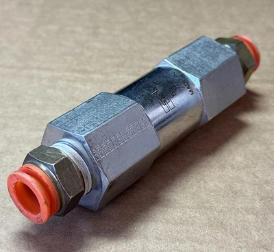 NEW Parker 8F-C8L-1/3-SS