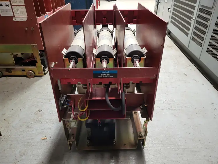 Used SIEMENS 88H3533044A1AT Switchgears British Columbia CA | Lenmark #240634