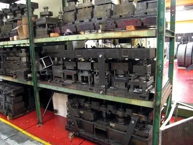 USED BENELLI TRANSFER PRESS 250 TON - 10 STEPS