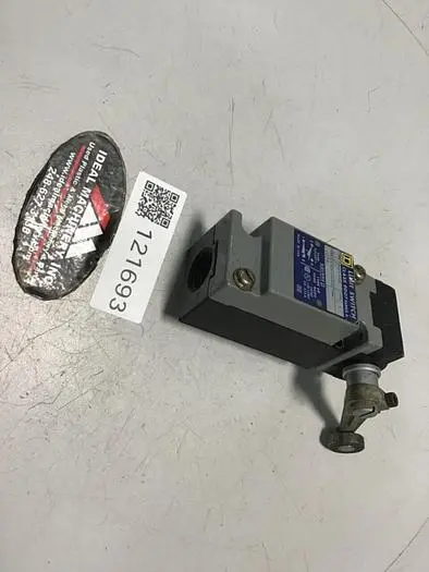 Used SQUARE D 9007-C54F Relays & Switches Michigan US | Ideal Machinery #703519