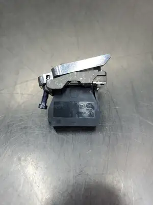USED Schneider Electric ZBV-6 Contactor Switch Block
