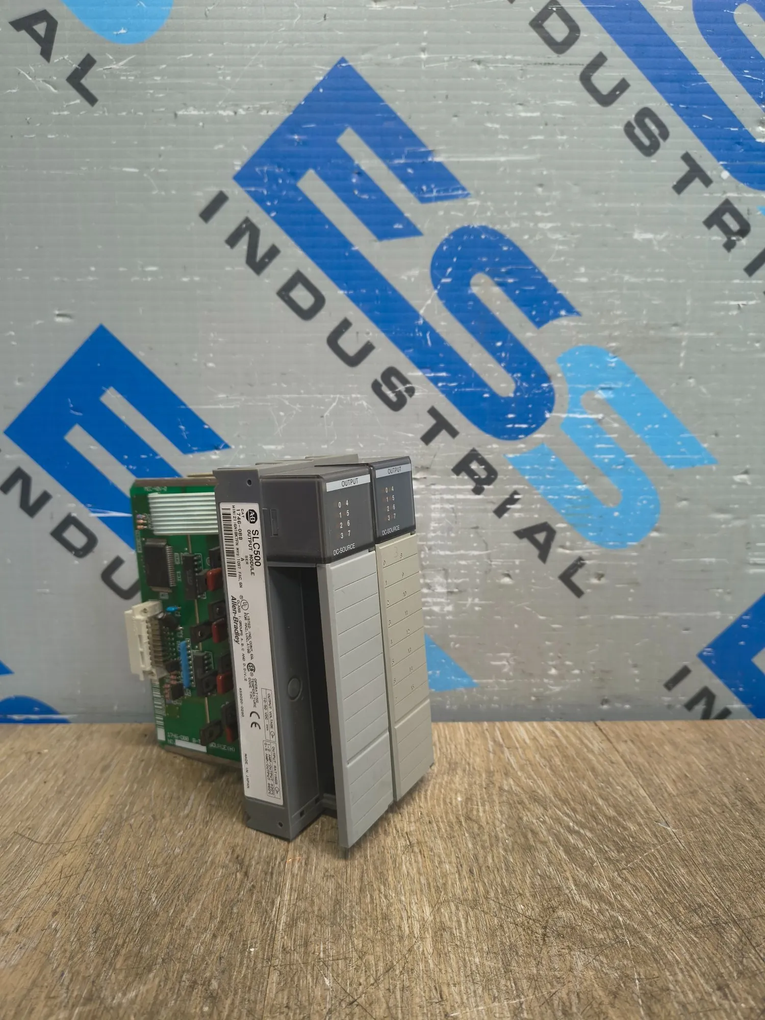 USED Allen-Bradley 1746-0B8