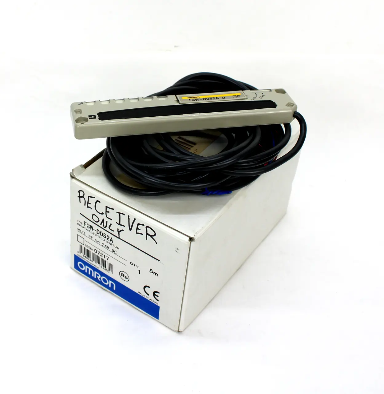 NEW OMRON F3W-D052A