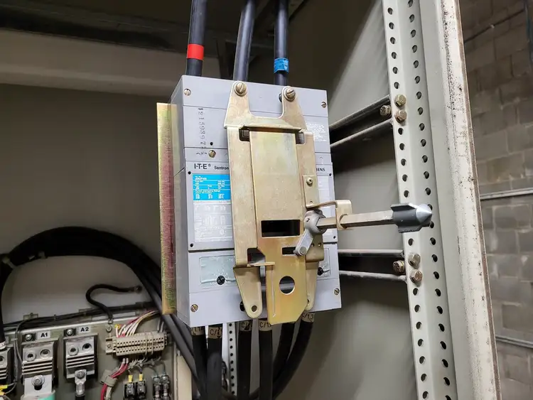 Used SIEMENS JD63F400 Switchgears British Columbia CA | Lenmark #238859