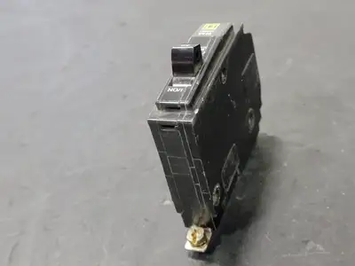 USED SQUARE D QOB150