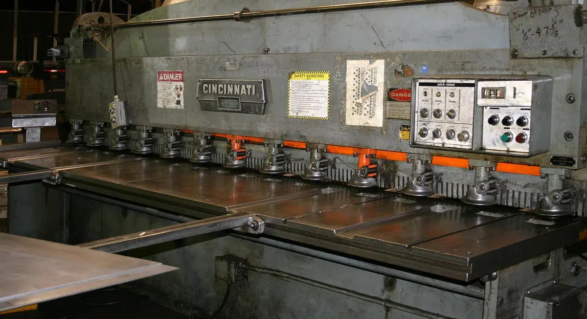Used 1974 CINCINNATI 1812 Power Squaring Shears (Inch) Minnesota US | Source Machinery Sales #1411243