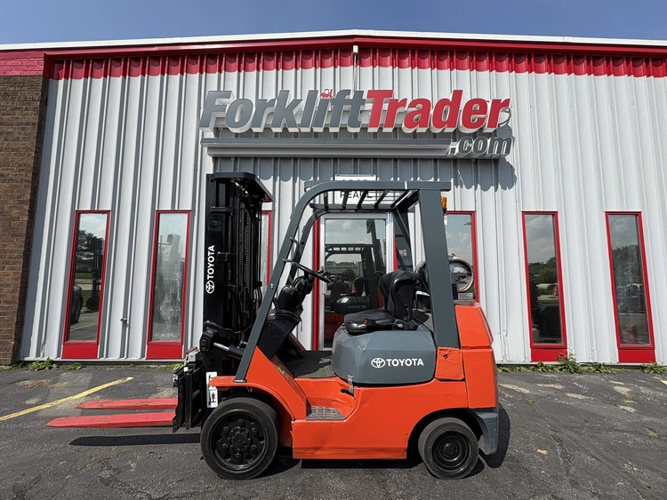 Used 2003 TOYOTA 7FGCU25 Misc Forklifts Wisconsin US | Forklifttrader.com #566961