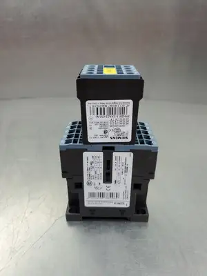 Siemens Sirius 3RT20172BB41 Power Contactor w/3RH29112XA220MA0 Module. 4D46