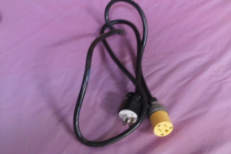 Used COOPER 15A, 125V PLUG Cable & Wire Arizona US | ASSET CONVERSION SPECIALISTS, INC. #321638