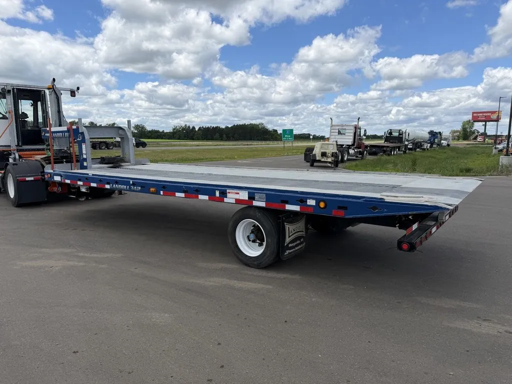 Used 2015 LANDOLL 342 TRAVELING AXLE TRAILERS 32 Chassis Minnesota US | Carco Truck & Equipment #1514024