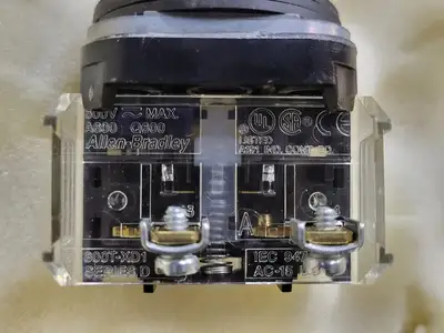 NEW HONEYWELL XI882A