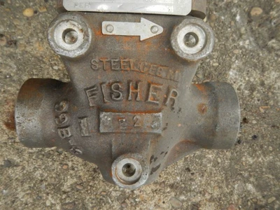 Fisher 3/4" 600 Class Threaded 316 Stainless Steel Control Valve