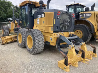 USED 2019 Deere 872G