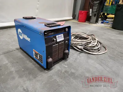 Miller Invision 456P DC Inverter Arc Welder