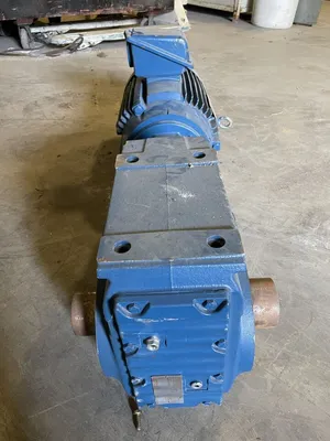 Sew Eurodrive KT87AM254/256 TOSHIBA/4 Gear Drive/Speed Reducer 15HP 3PH