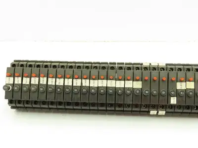 Allen Bradley 1492-GH015 Din Rail 1.5A Circuit Breaker Ser B 250V Lot of 64