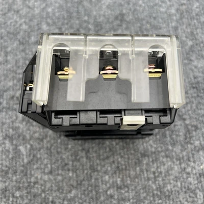 Used Fuji EA33 10A Circuit Breakers California US | Davliegogo LLC #1706362