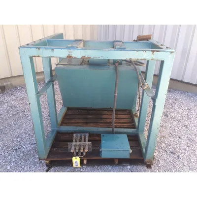 Used Grate Magnet with 7 cu/ft Hopper