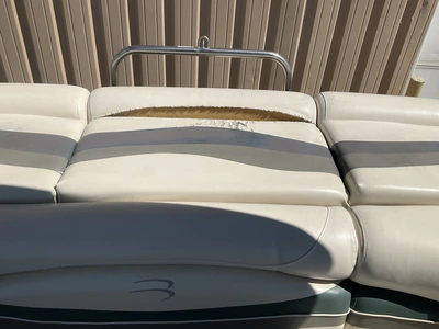 USED 2004 BENNINGTON 2280 RL